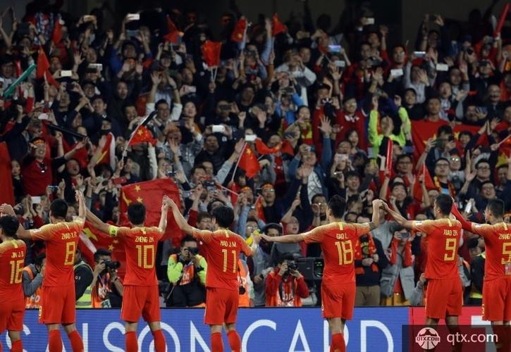 Köln đấu Với Bayern